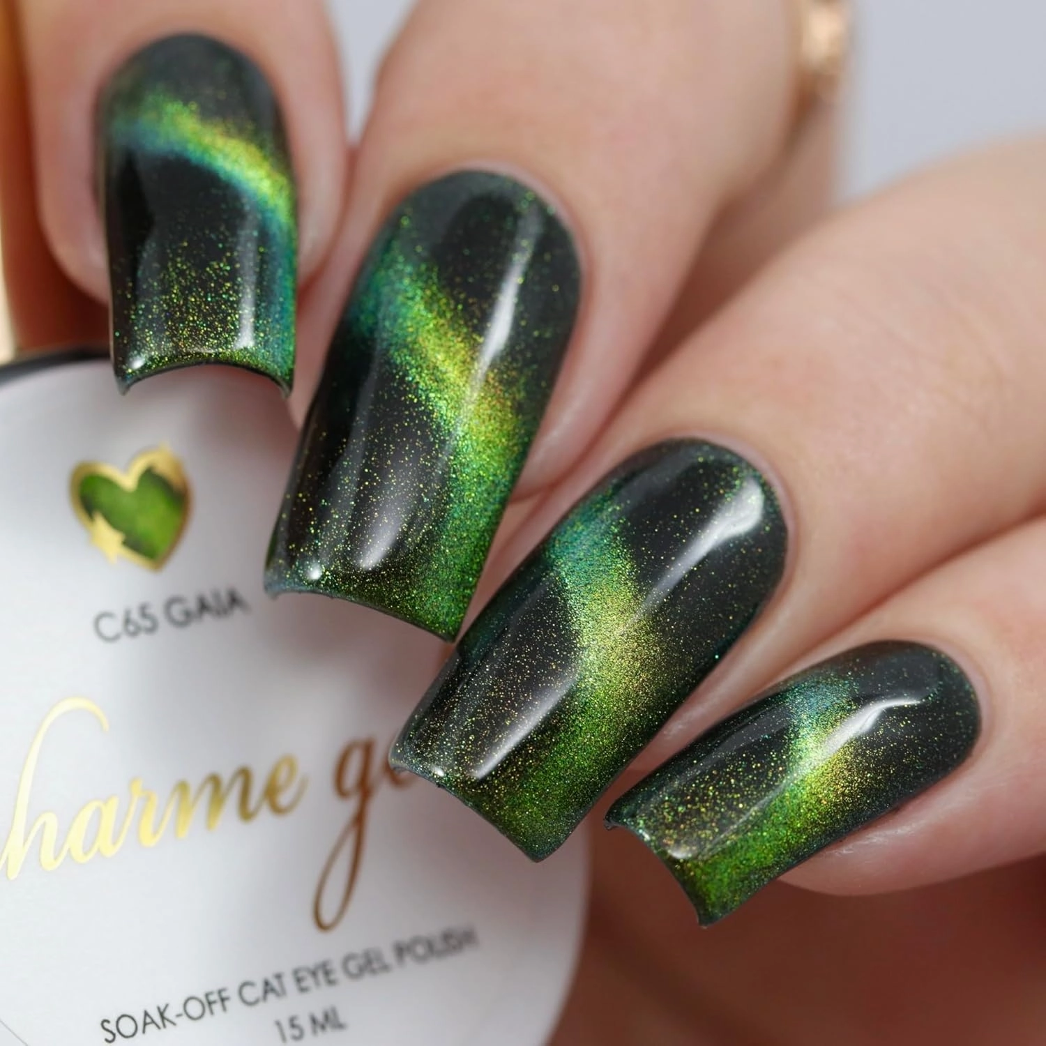Daily Charme C65 Gaia Velvet Chameleon Cat Eye Magnetic Gel Nail Polish 15ml, Color Shifting Soak Off UV Led Gel Nail Polish, Home DIY/Nail Salon Manicure (Lime Green)